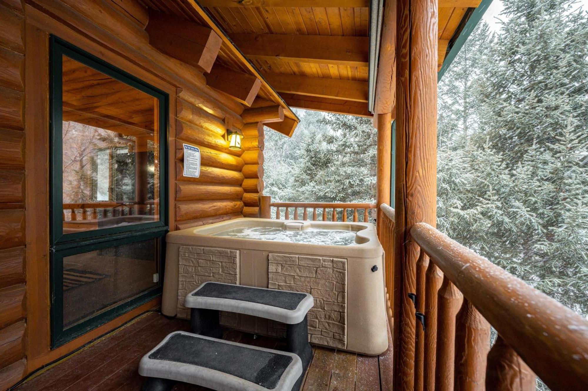 Iconic Log Cabin Escape - Idaho Springs - Hot Tub Villa ภายนอก รูปภาพ